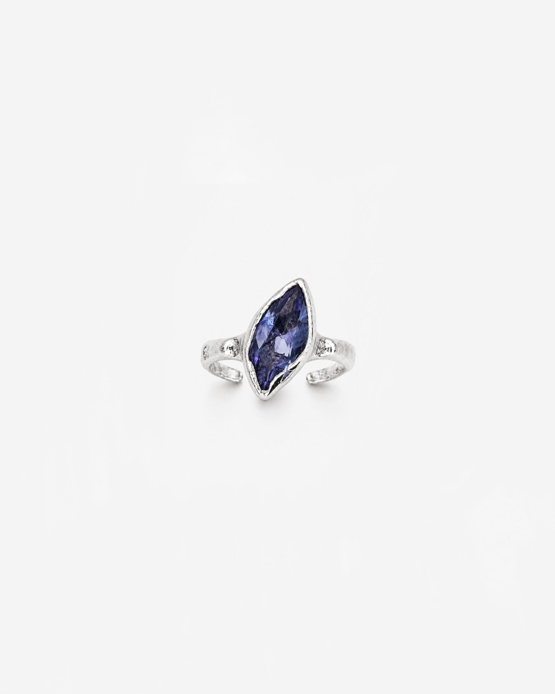 Plum toe ring