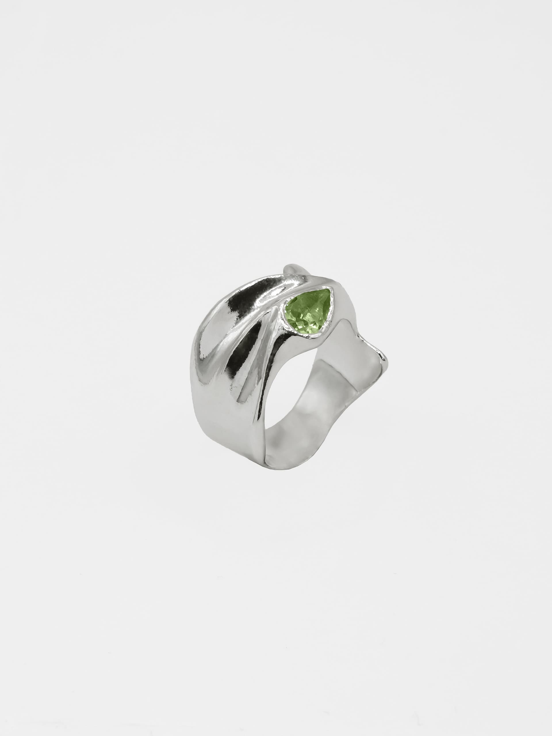 Haze Ring with Peridot
